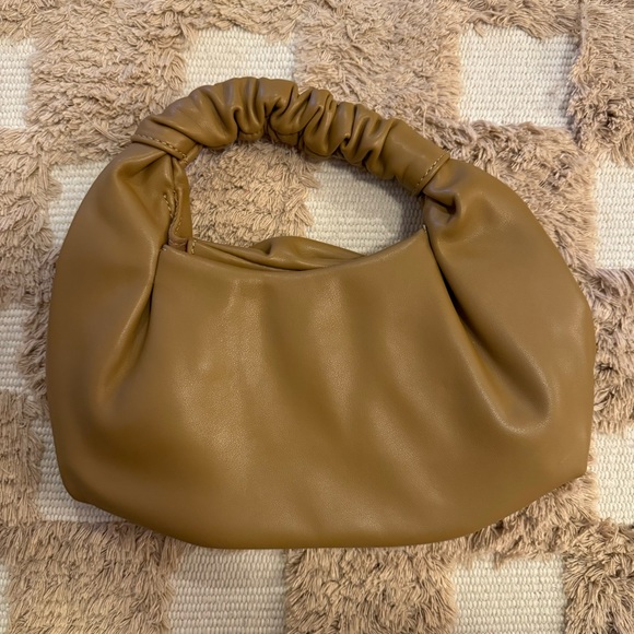 💲🔻 The Drop • Amazon Addison Handbag - Picture 3 of 5